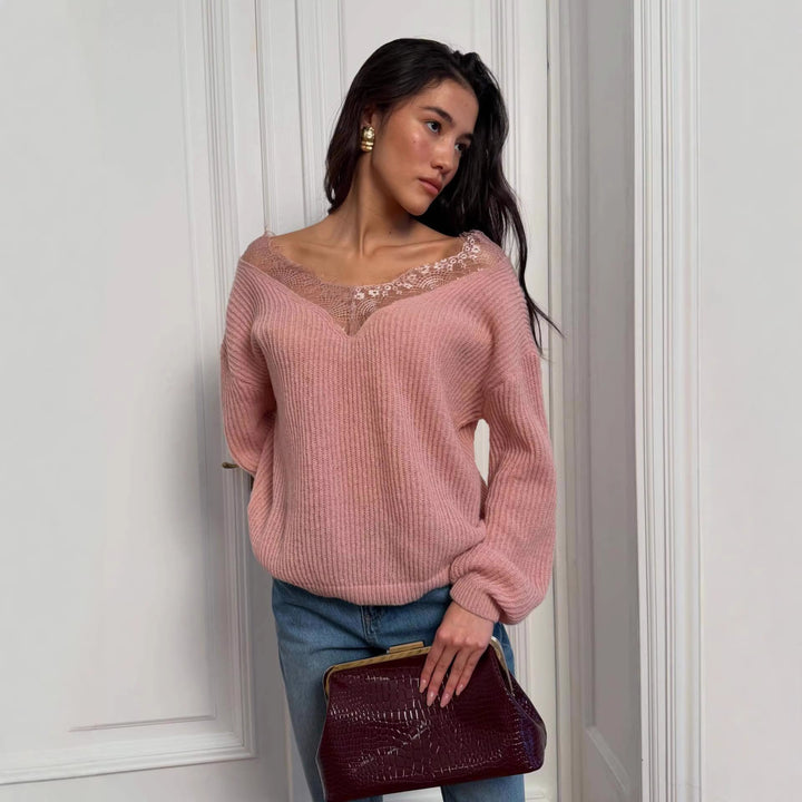 Dames strikket sweater med romantisk blonderkrave Stilla