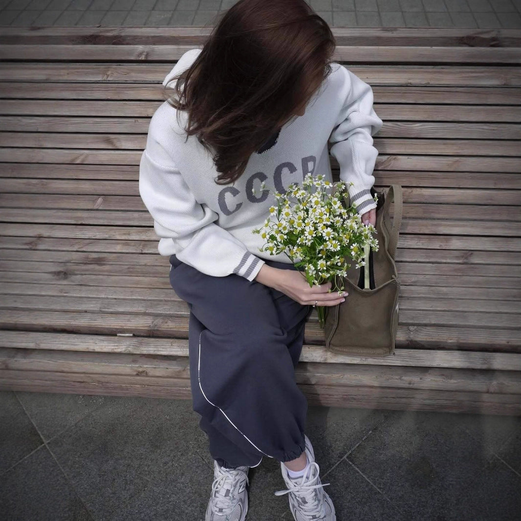 Kvinders Urban Oversized Sweater med fremtrædende grafik og dyb V-hals Stilla