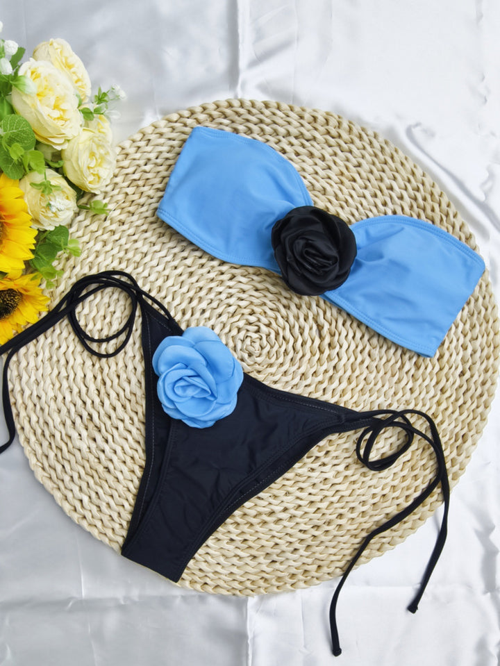 Dame bikini-sæt med floral top og elegant trusse Stilla