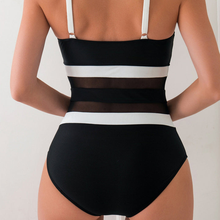 Dame En-delt Badedragt med moderne Mesh-design og figurslankende snit Stilla