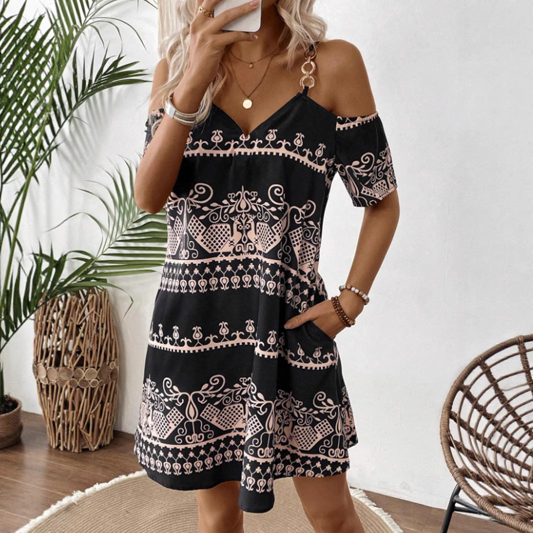 Dame Off-Shoulder Kjole med dekorative stropper Stilla