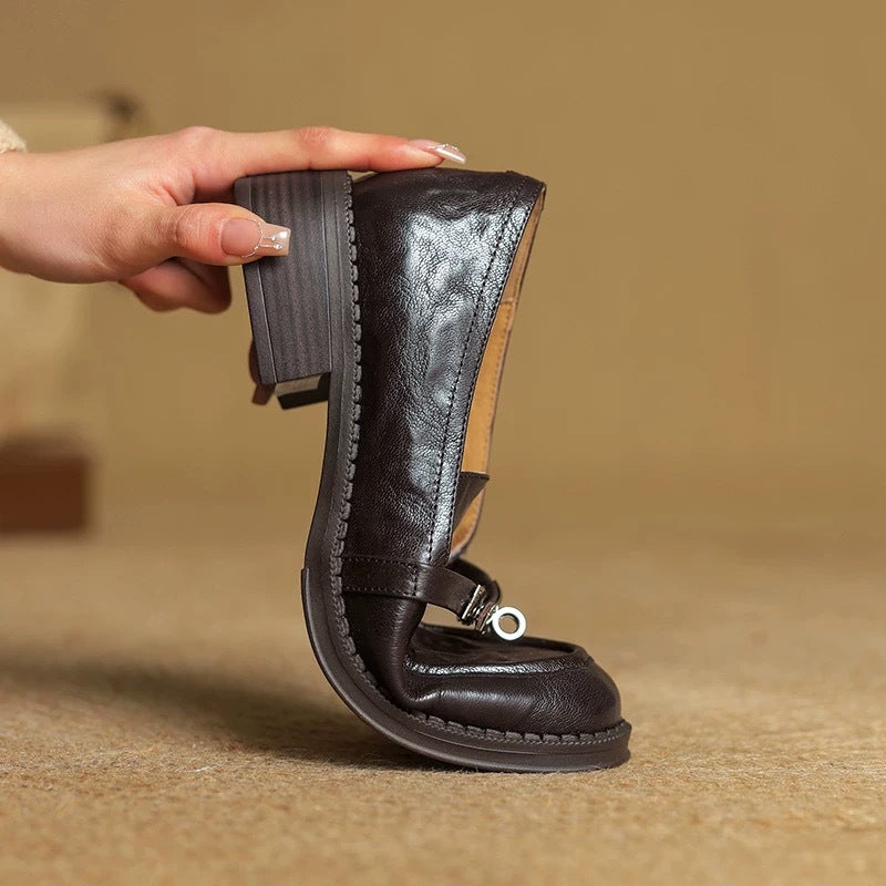 Dame Mokkasiner med moderne spænde-design og behagelig sål Stilla