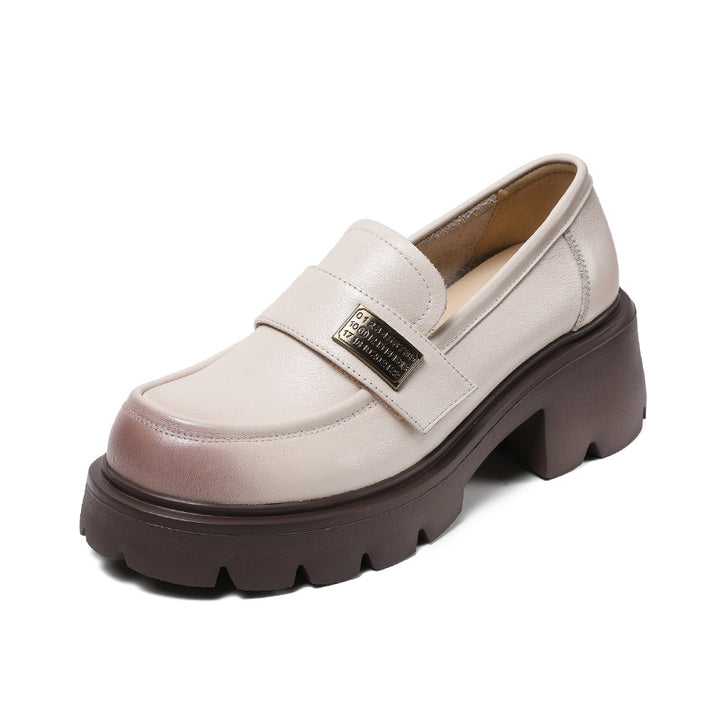 Dame Chunky Platform Slipper med stilfuldt rem-detalje Stilla