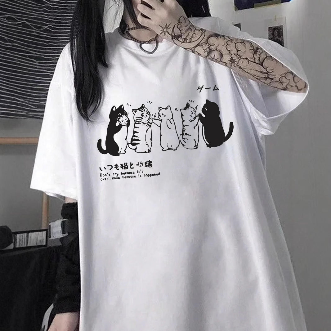 Dame T-shirt med kunstnerisk dødningehovedmotiv og afslappet snit Skovae