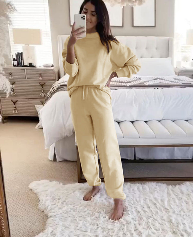 Damer afslappet Sofa-outfit med oversized sweater og behagelige joggingbukser Stilla