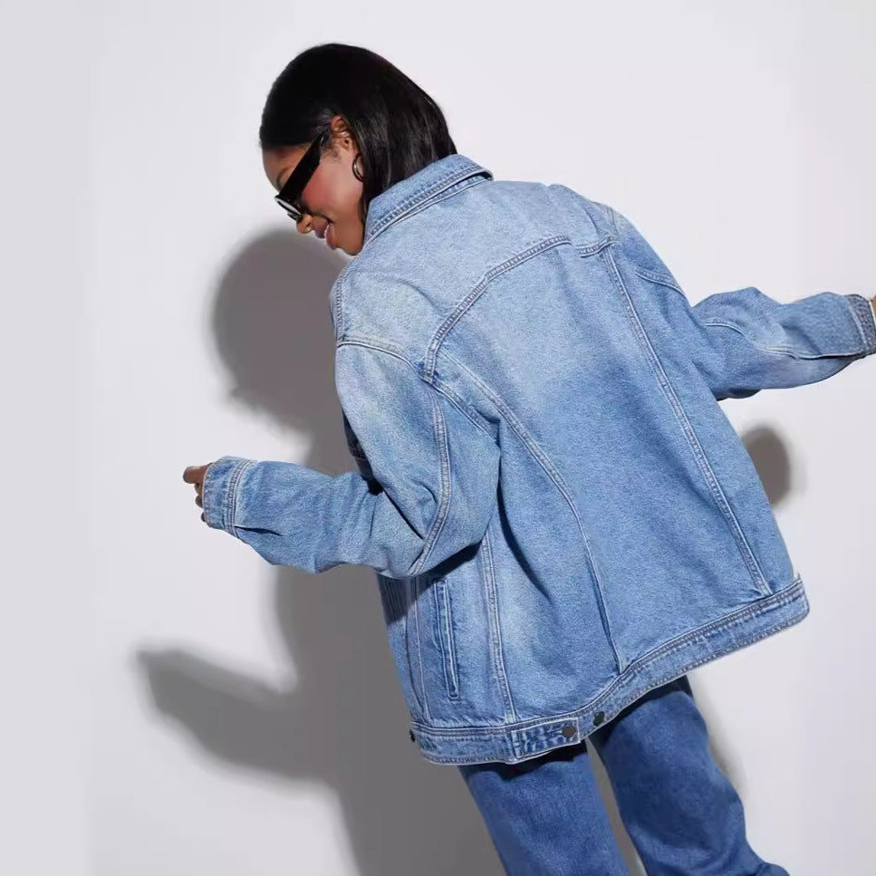 Dame oversized Jeansjakke i afslappet stil med praktiske lommer og alsidigt design Stilla