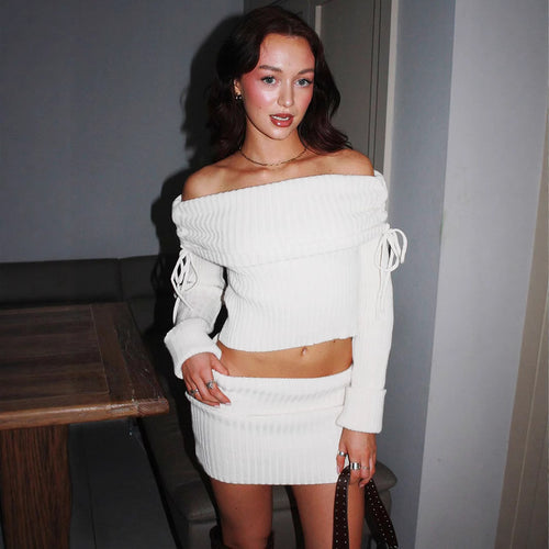 Dame Off-Shoulder Strik-Sæt med moderne detaljer Skovae