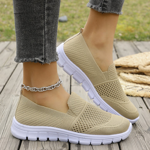 Dame Slip-On Sneakers med åndbart mesh-overmateriale og skridsikker sål Stilla