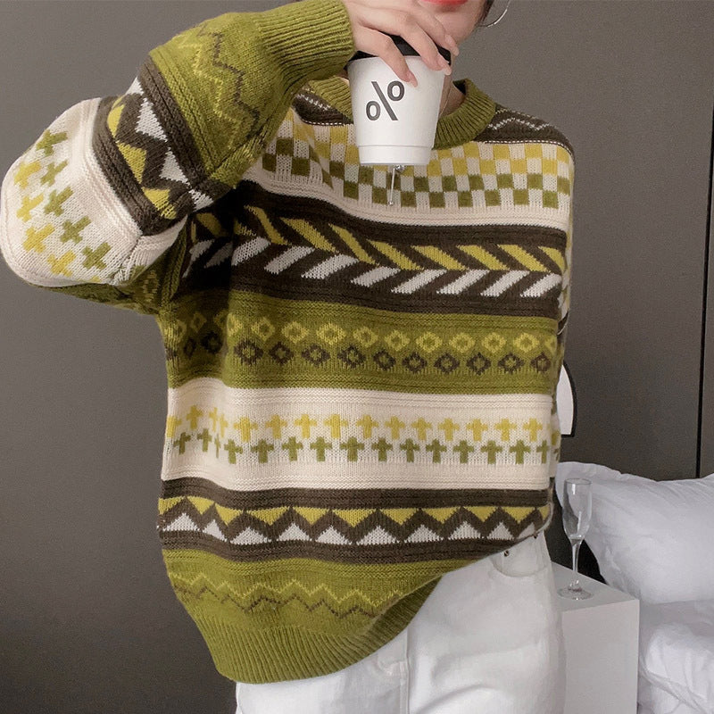 Kvinders hyggelige strikket sweater i kreativt mønsterdesign Stilla