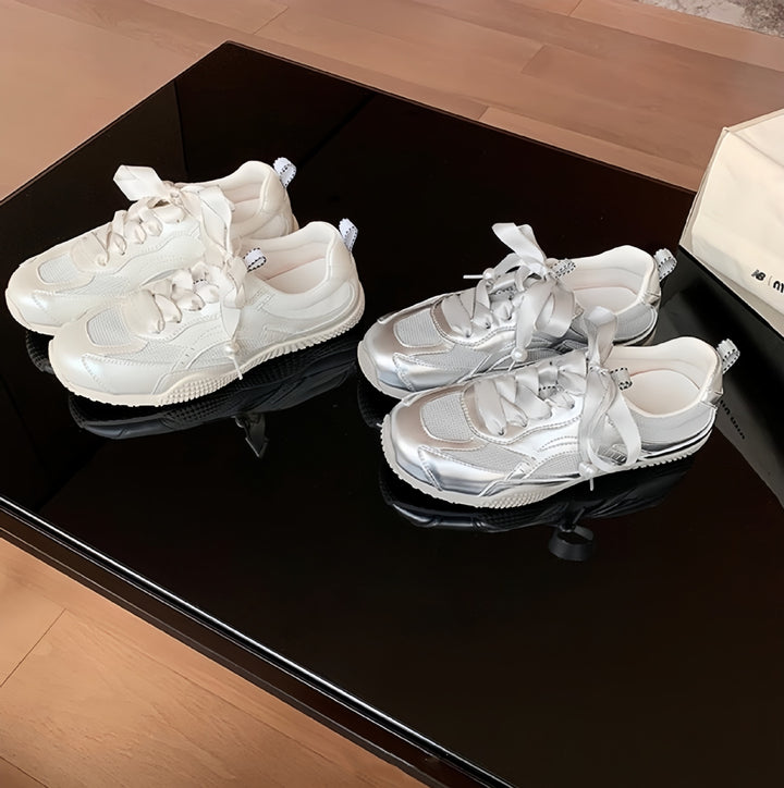 Dame Lettere Sport Sneakers med Sikker Snørebåndslukning Stilla