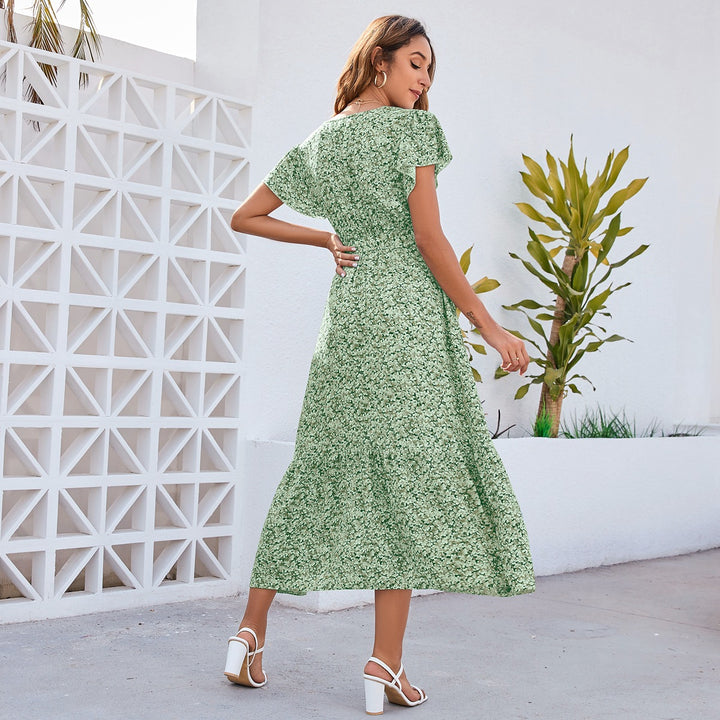 Dame Maxi-kjole med blomsterdesign og flatterende taljering Stilla