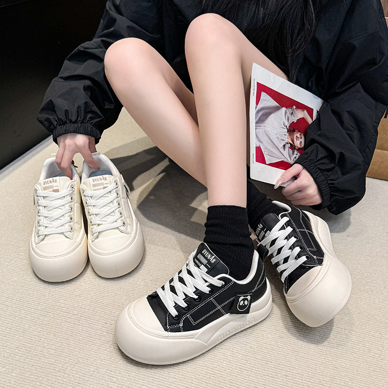 Dame Sneakers med moderne design og stilfuld sål Stilla