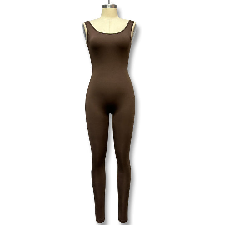 Dame Figurtilpasset Jumpsuit i minimalistisk design med brede stropper Stilla