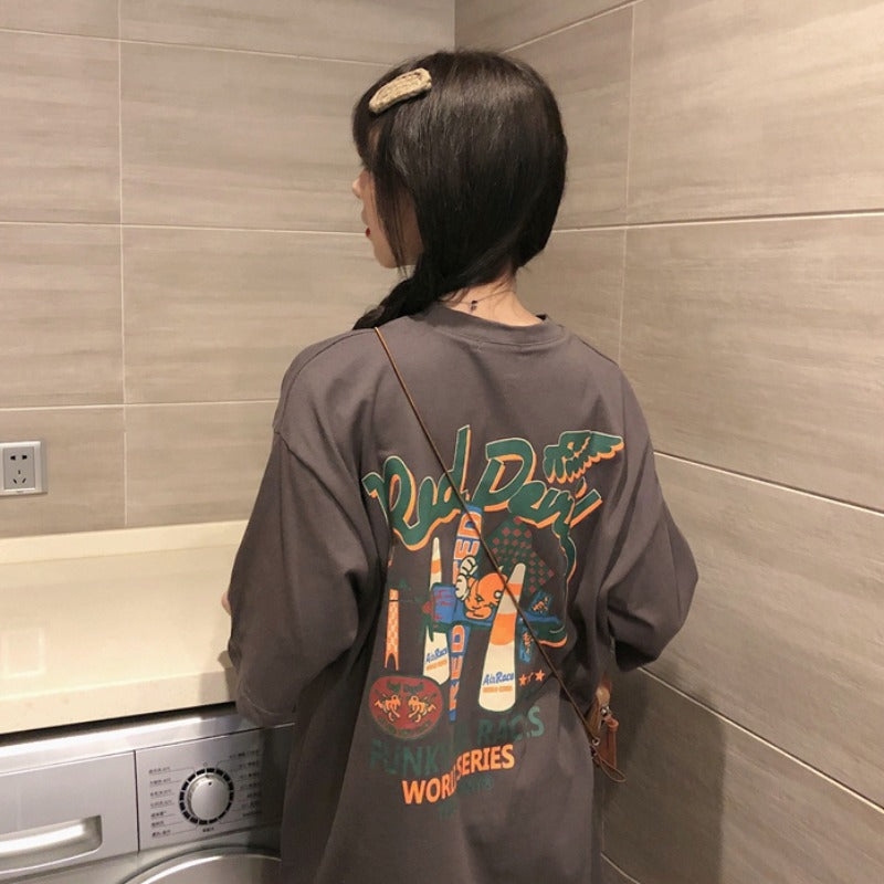 Dame T-Shirt kjole med afslappet snit og iøjnefaldende grafikmotiv Stilla