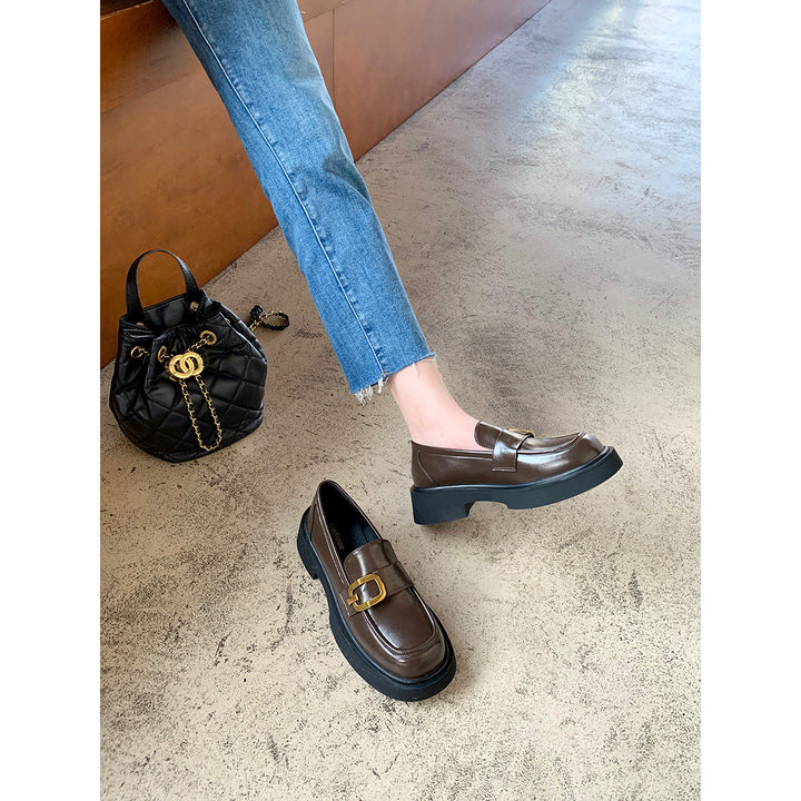 Femme Chunky Loafers med dekorativt spændefokus Stilla