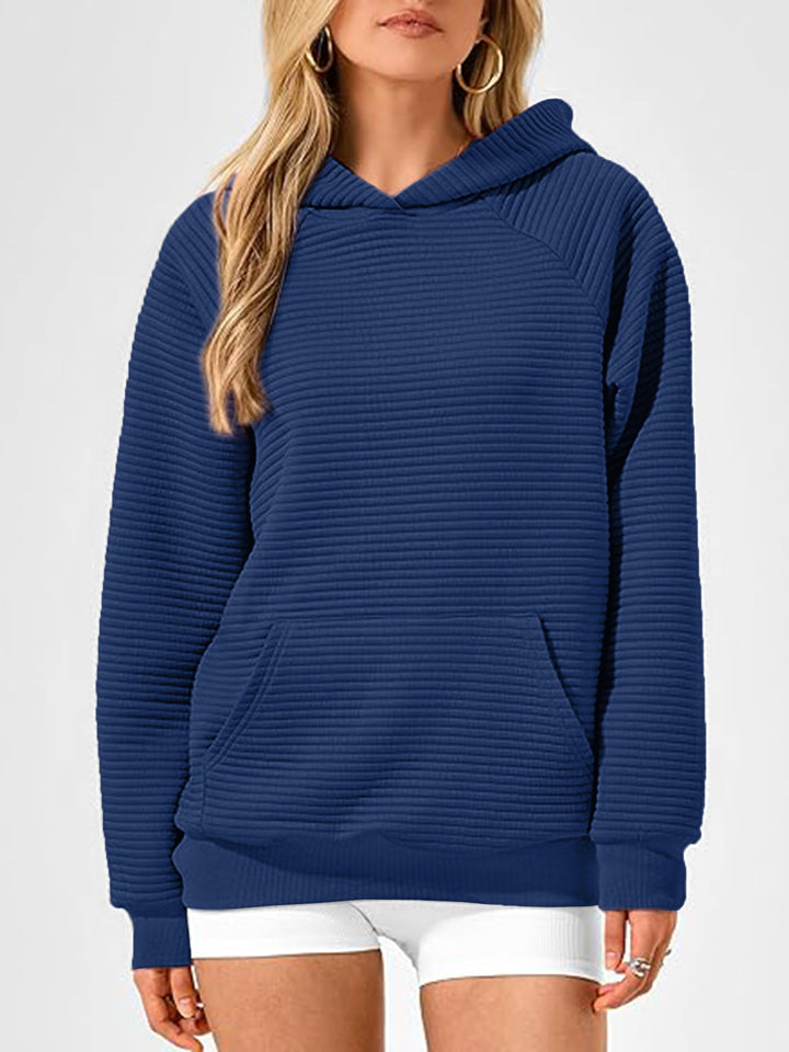Dame hoodie med struktureret design og komfortabel pasform Stilla