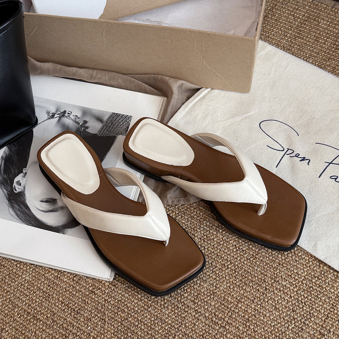Femme Trendy Quadratzehen-Tanga-Sandaler med polstret fodseng Stilla