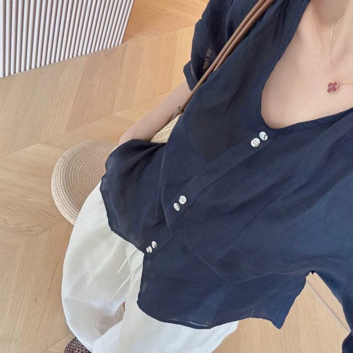 Femme Samtids Korte Ærme Bluse med Knapliste Stilla