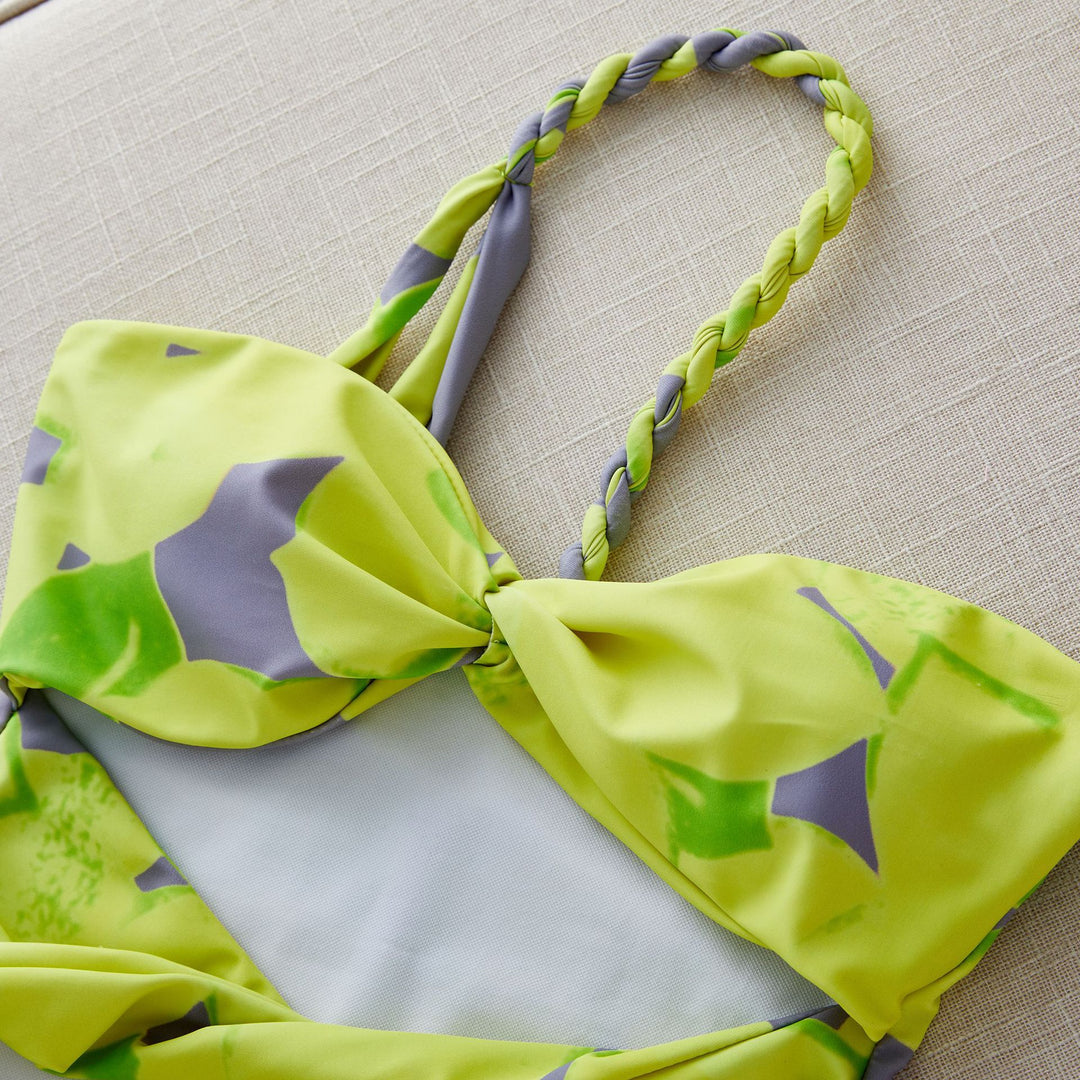 Dame bikini-sæt med raffinerede stropper og blomstret design Stilla
