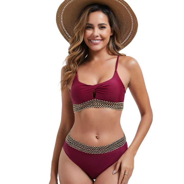 Dame bikinier med trendy knude-design og bred taljeelastik Stilla