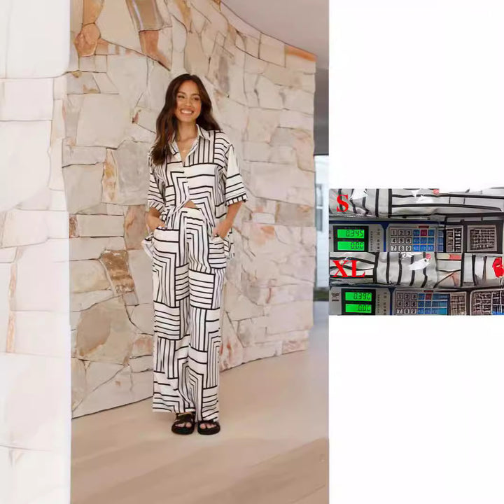 Kvinders komfortable to-dels sæt med kunstnerisk tryk og løs pasform Skovae
