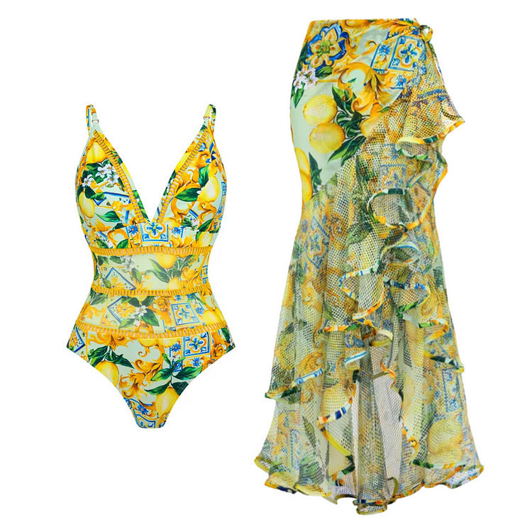 Dame bikinisæt med elegant ruflede design og maxi nederdel skovae