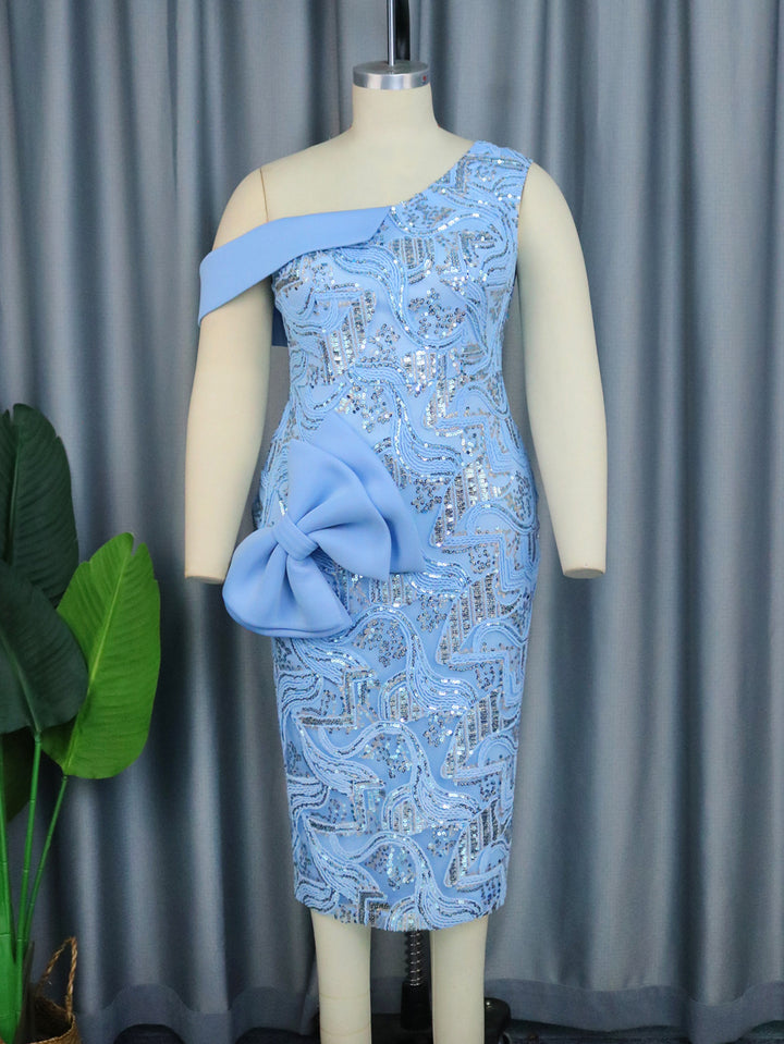 Dame Elegant Cocktailkjole med asymmetrisk design og glitrende accenter Skovae