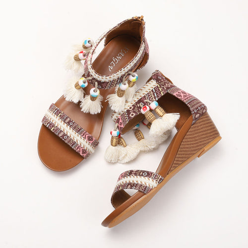 Dame Wedge-sandaler med etnisk kvaster og trendy design Stilla