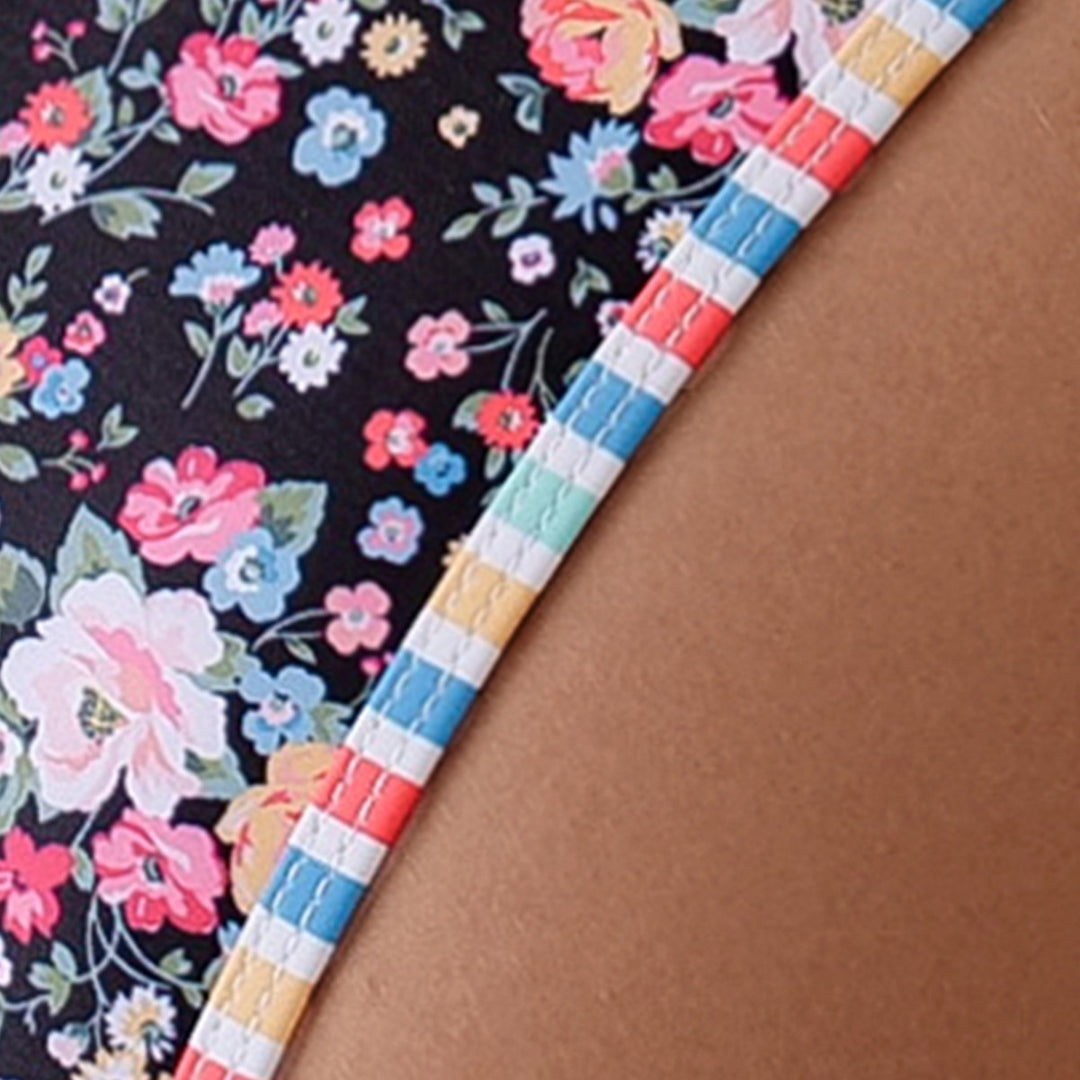 Dame Triangle-Bikini med legende blomsterdesign og justerbare bindebånd Skovae