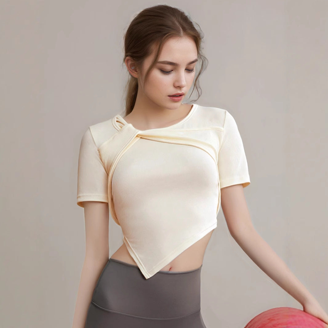 Dame Sporty Crop-Top med innovativ snit Stilla