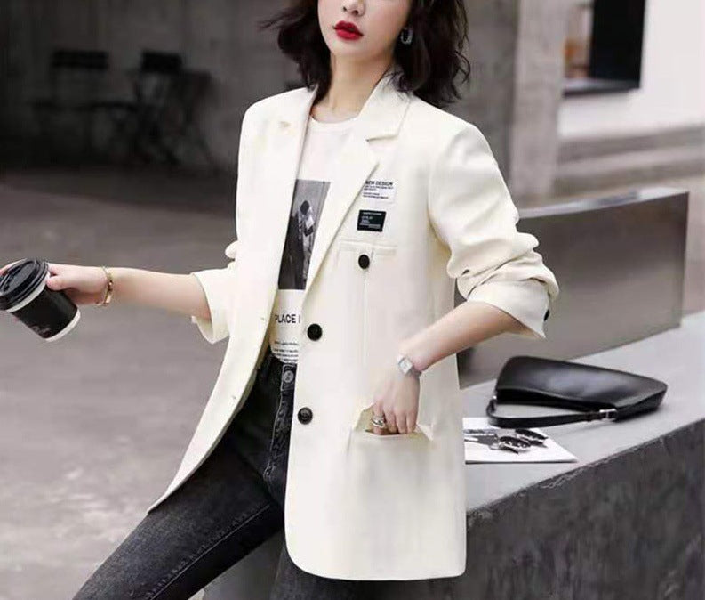 Kvinders elegante oversized blazer med dobbeltknaplukning og moderne detaljer Stilla