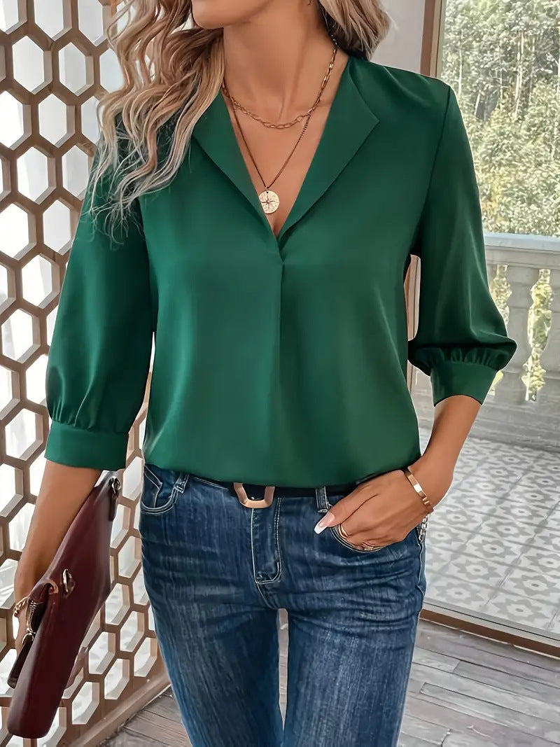 Damebluse med elegant krave og voluminøse ærmer Stilla