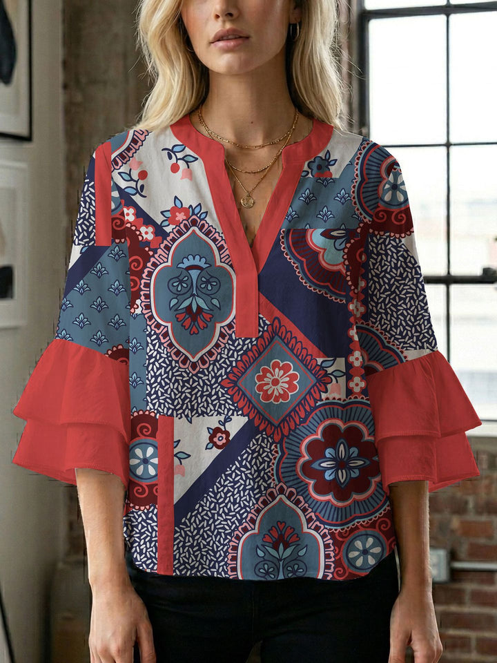 Damebluse med smukt blomstermotiv Skovae