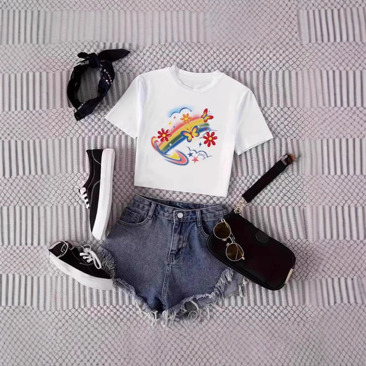 Dame Crop-T-Shirt i urban grafisk design Skovae