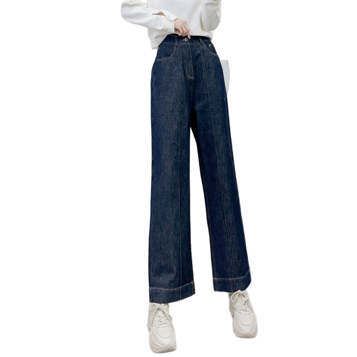 Dame Løse Højtaljede Jeans med karakteristisk snit og afbalancerede detaljer Stilla