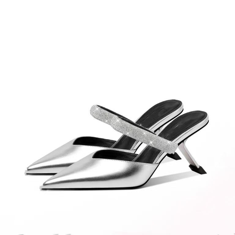 Femme Spitz-Tå Slingback-Hæle med Strass-Accentbånd Stilla