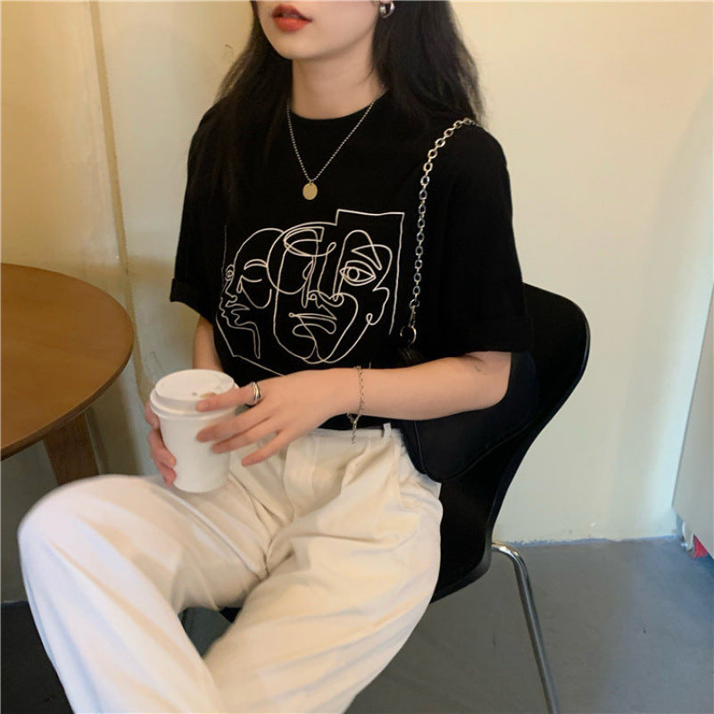 Dame T-shirt med kunstnerisk minimalisme Stilla