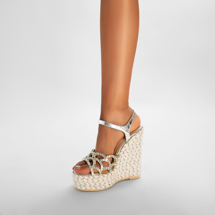 Femme dekorative kile-sandaler med rhinsten-accenter Stilla