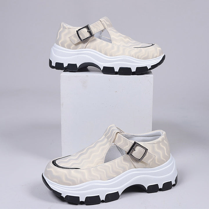 Dame Komfortable Slip-On Clogs med stilfuld spænde-detalje Stilla