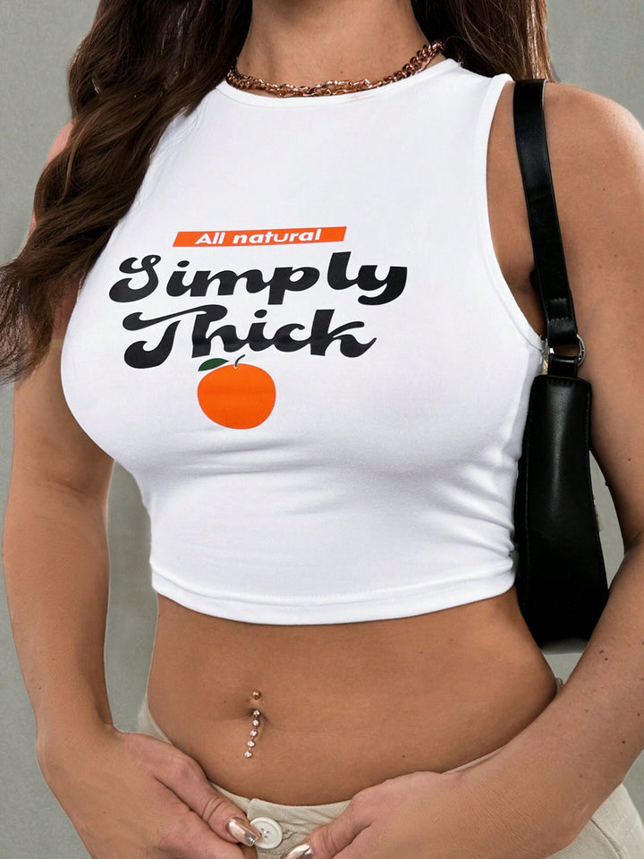 Dame Crop-Top med modigt statement-tryk Skovae
