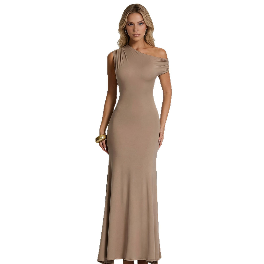 Dame Elegant One-Shoulder Maxikjole med svajende kant Skovae