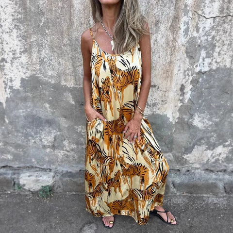 Dame Maxi-kjole med sidelommer og elegant dyreprint Stilla
