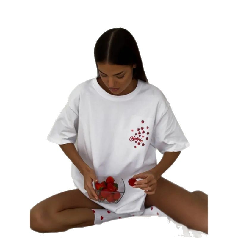 Dame T-shirt med kærligt hjerteprint og afslappet pasform Stilla