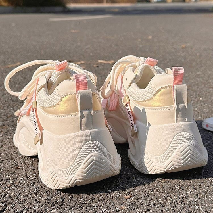 Dame sneakers med moderigtigt mesh-design og ergonomisk dæmpning Stilla