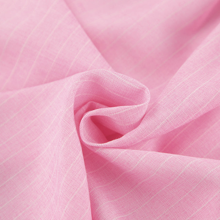 Dame sæt bestående af elegant bluse med puffærmer og korte shorts Stilla