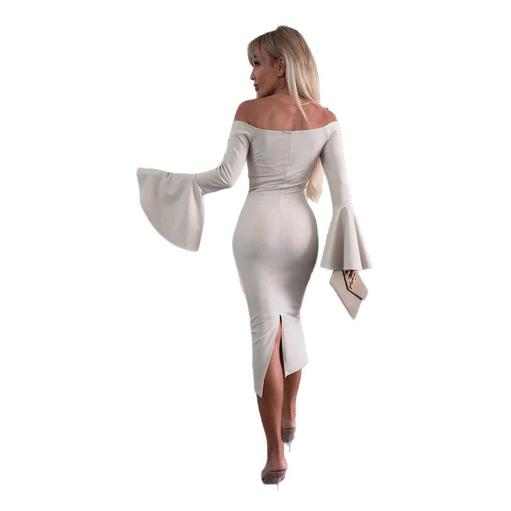 Dame Off-Shoulder Midi-Kjole med Trompetærmer Stilla