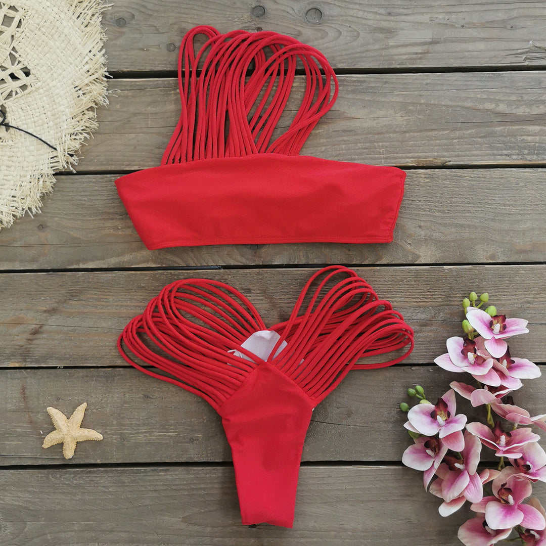 Dame Bikini-sæt med elegante cut-outs og fashionable stropper Stilla