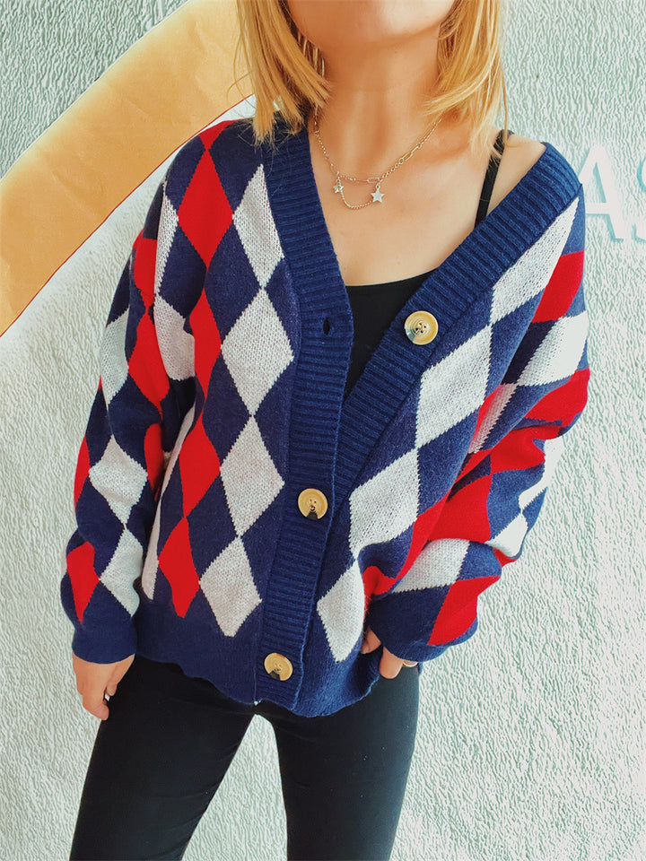 Dames mønstrede cardigan i moderne diamantdesign med store knapper Stilla