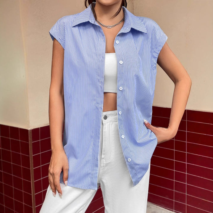 Dame casual stribet bluse med oversized pasform og knapdetaljer Stilla