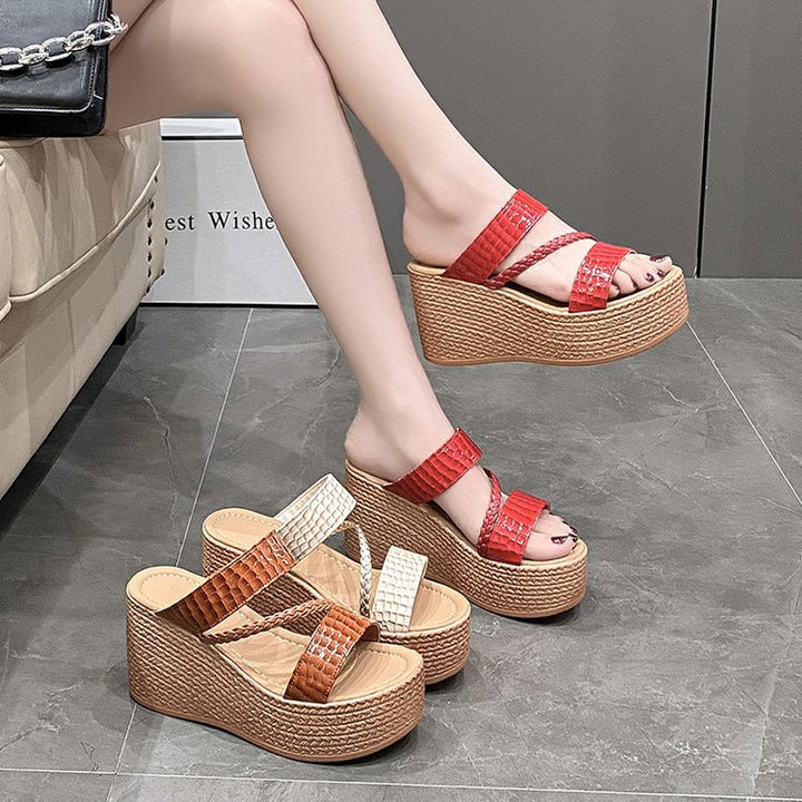 Dame Wedge-sandaler med flettet overdel og komfortabelt fodbånd Stilla